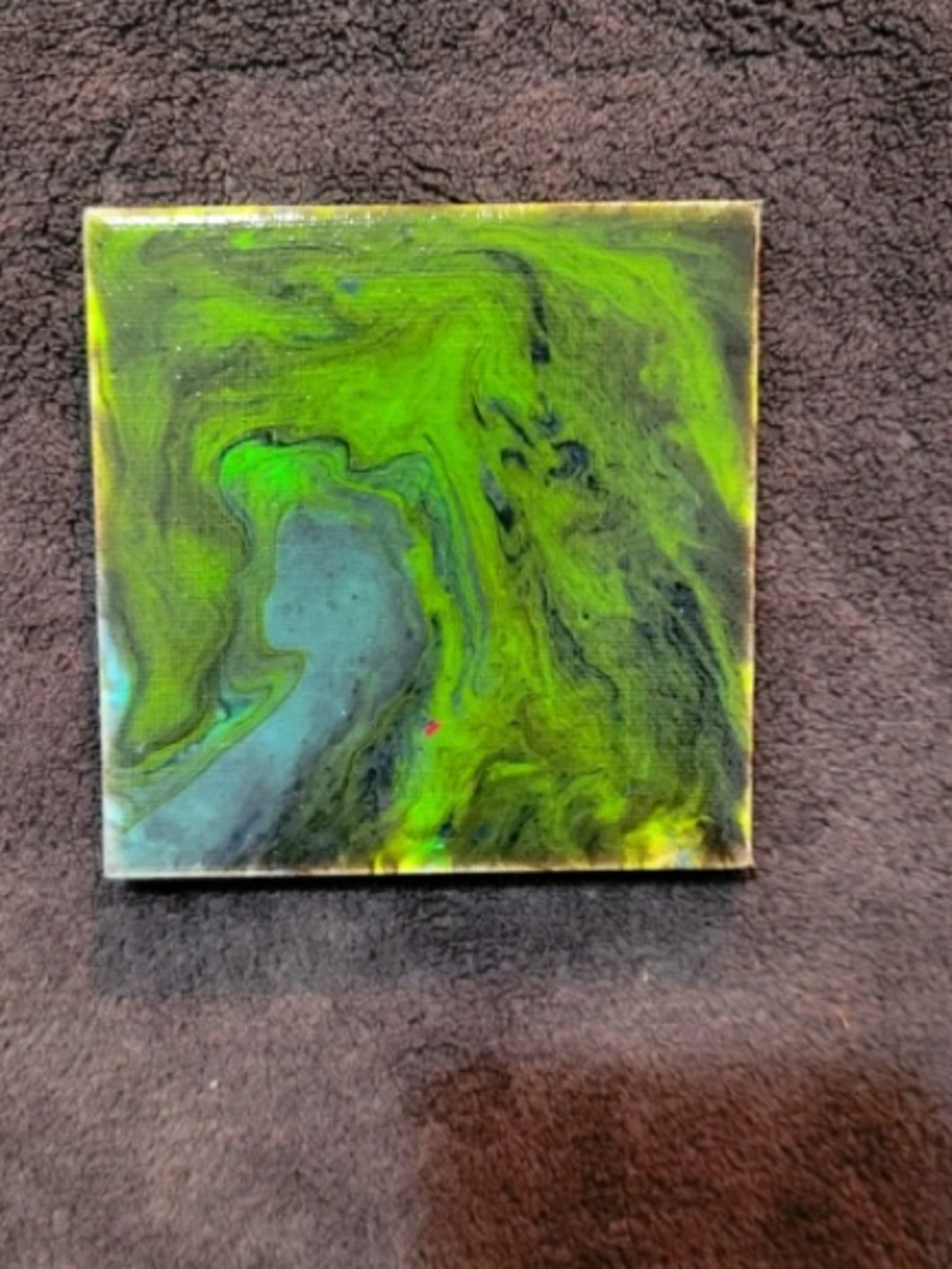 Acrylic pour magnet